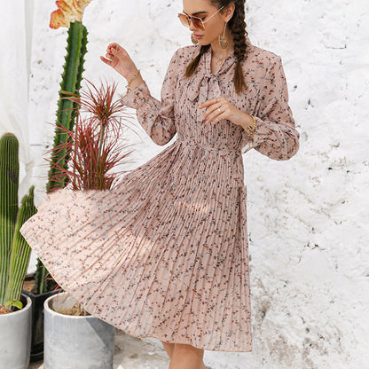 Robe décontractée plissée à manches longues et motif floral, style nouveau